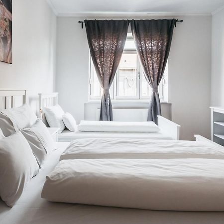 זאגרב Bond Apartment מראה חיצוני תמונה